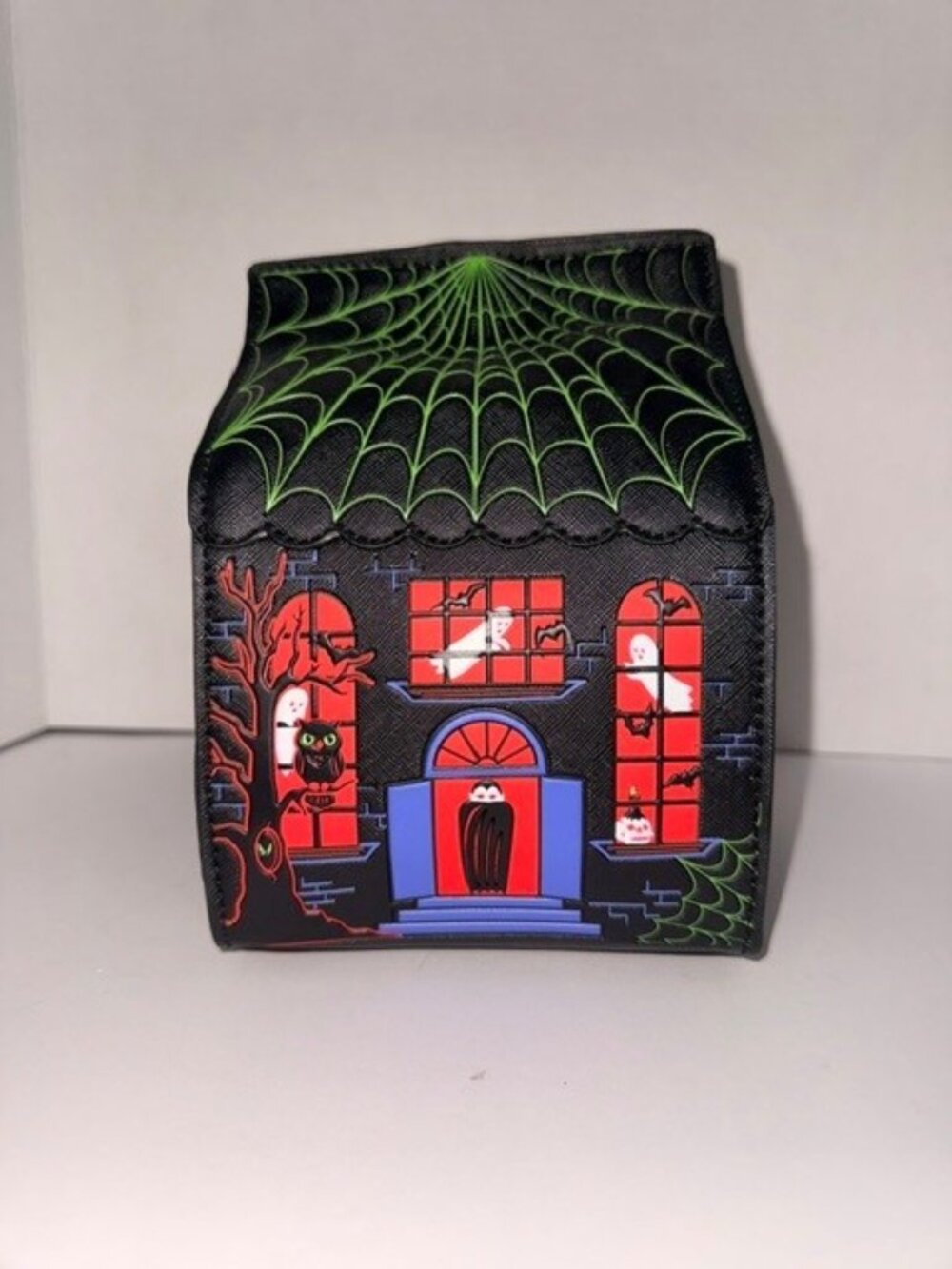 👻 Adorable Haunted House Crossbody Purse – Like New!